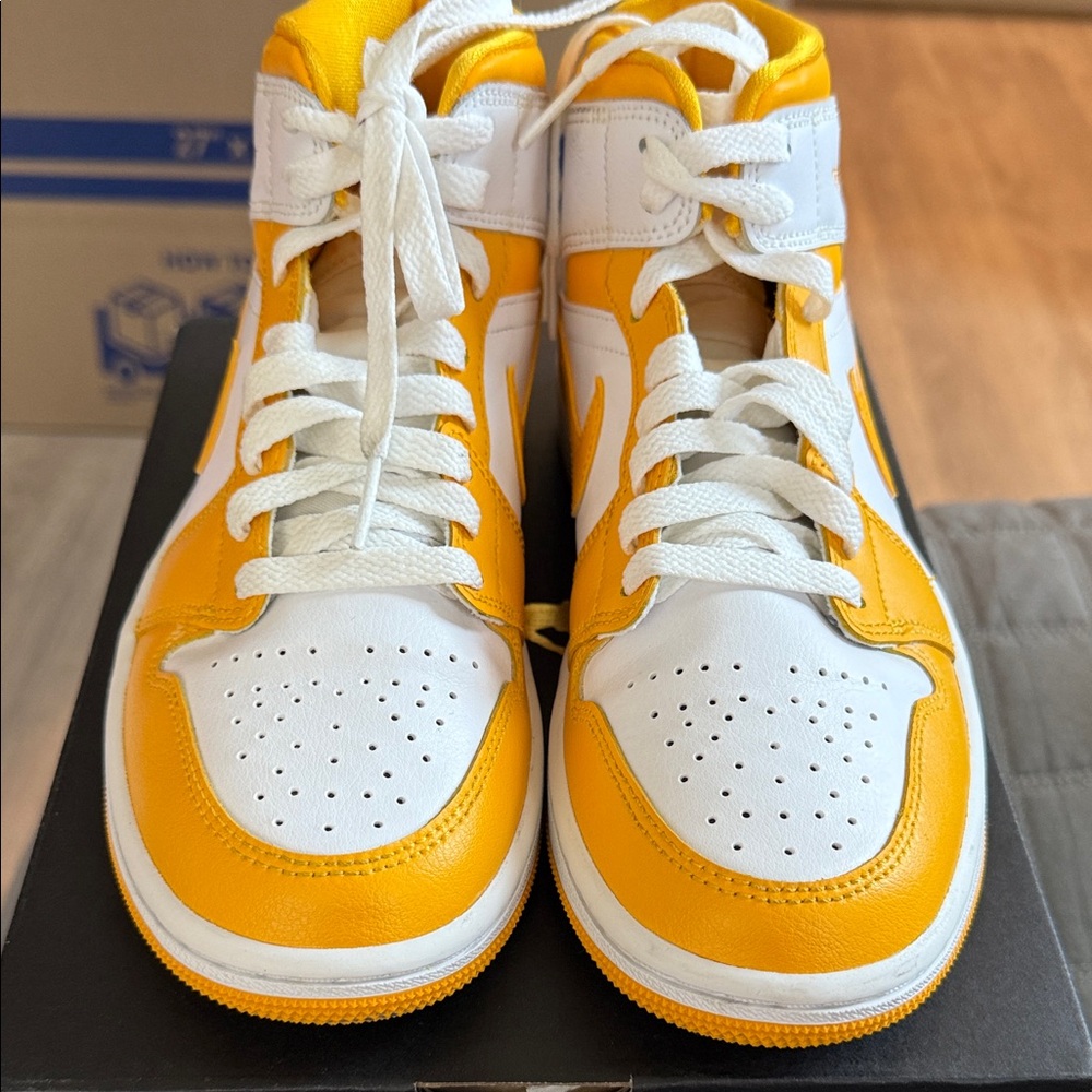 Nike air jordans size 6.5 yellow and white